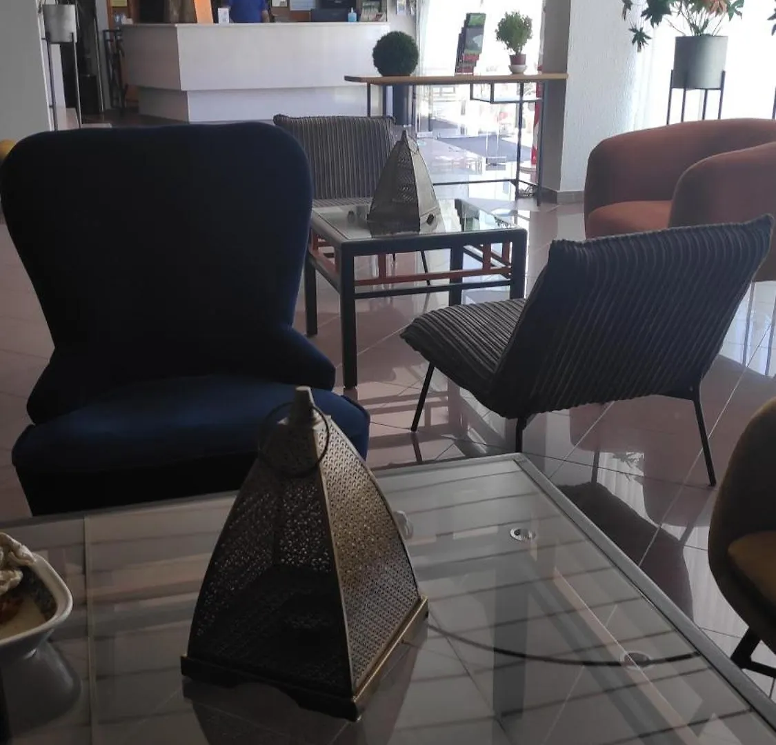 **  Hotel Alnacir Faro Portugal