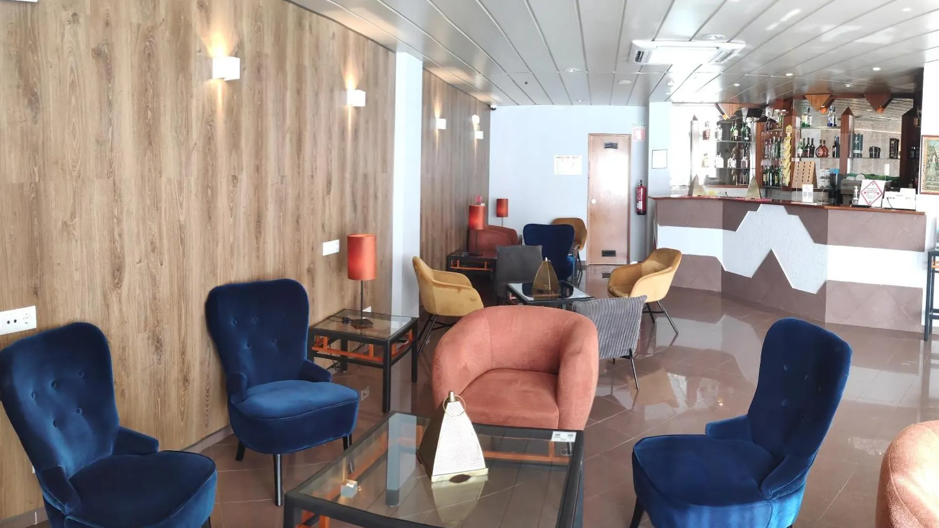 **  Hotel Alnacir Faro Portugal